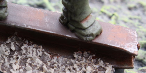 Dust-Hammers-Detail_1