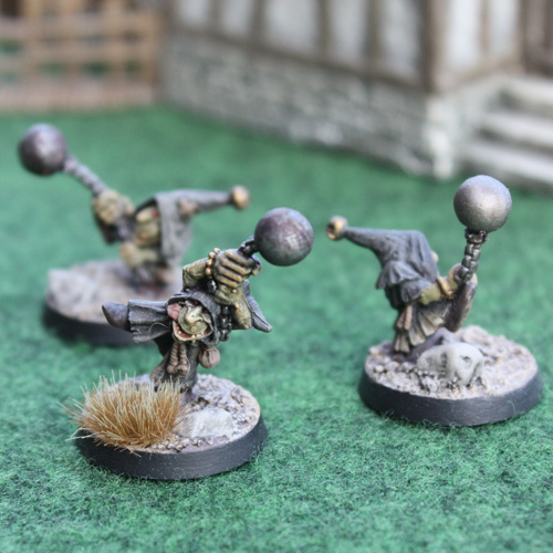 WHF-Orks-Fanatics_1